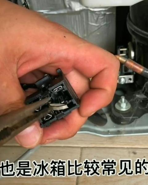 冰箱电源线断了能换吗